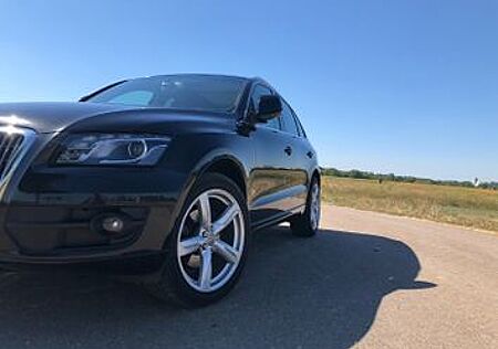 Audi Q5 2.0 TDI DPF quattro -