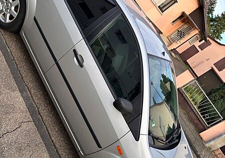 Ford Fiesta 1.3 51 kW -