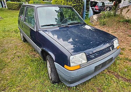 Renault R 5