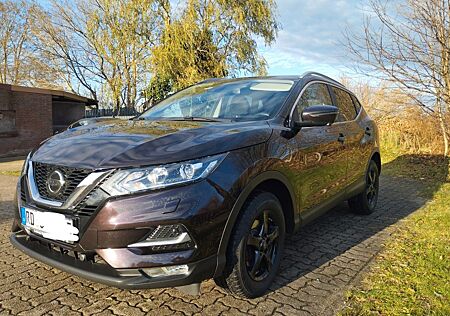 Nissan Qashqai 1.5 dCi N-CONNECTA*PANO*AHK*NAVI*360Kam