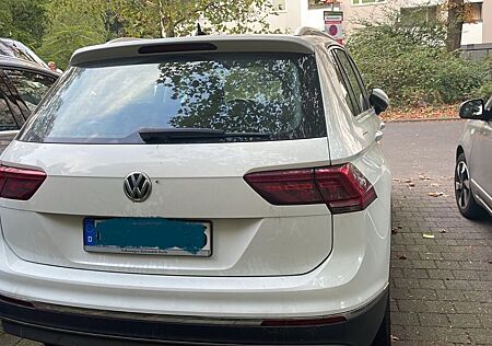 VW Tiguan Volkswagen 2.0 TDI SCR DSG Highline Highline