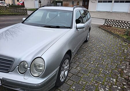 Mercedes-Benz E 320 T 4MATIC ELEGANCE Elegance