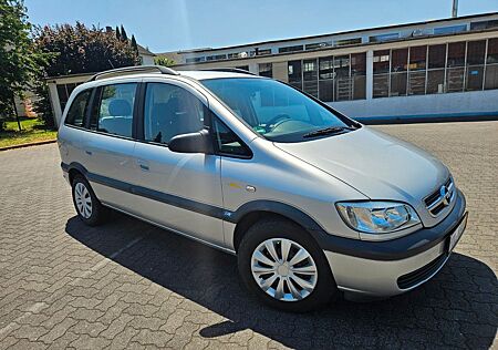 Opel Zafira 1.6 Njoy Njoy