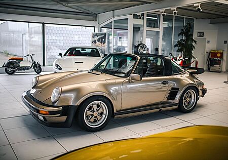 Porsche 911 Urmodell Targa 911 SC