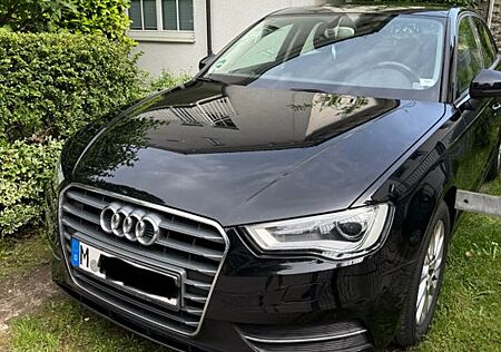 Audi A3 1.4 TFSI Attraction Sportback Attraction