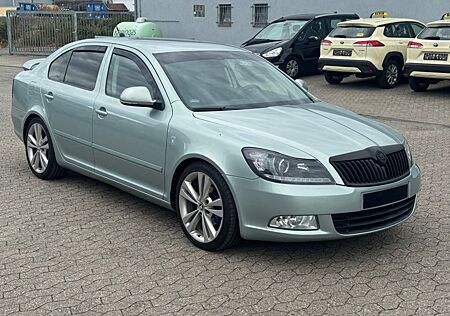 Skoda Octavia 1.8 160PS Automatik - Leder - Navi - PDC