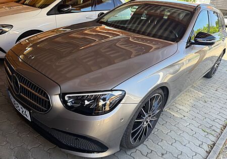 Mercedes-Benz E 220 d T Autom. - AHK, Ambiente, Distronic