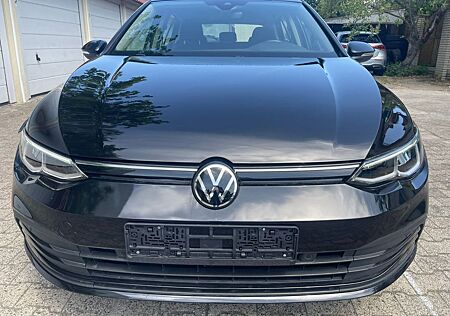 VW Golf Volkswagen VIII Lim. Life eTSI
