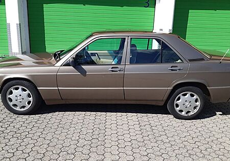 Mercedes-Benz 190 Einspritzer (201), 118 PS, 270 tkm, H-Kennz.