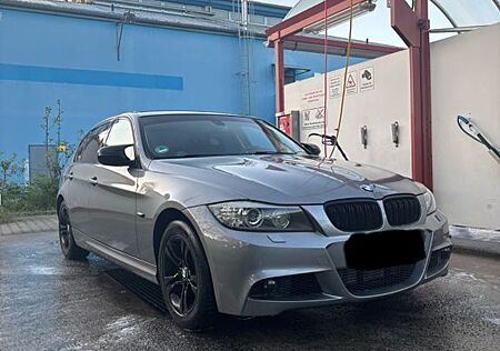 BMW 320d - e90
