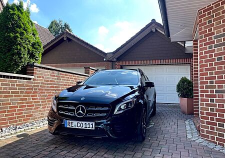 Mercedes-Benz GLA 200 d DCT - // AMG Paket // 48.900 Tkm.