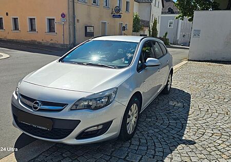 Opel Astra 1.6 CDTI Business bj2015 NAVI AHK TÜV