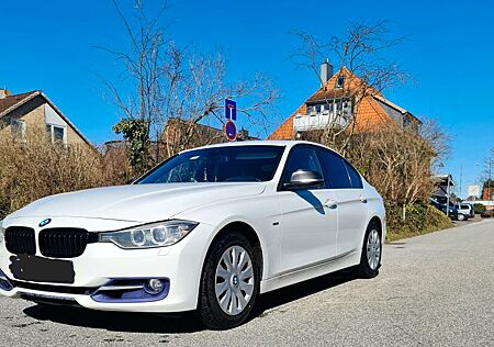 BMW 320i Touring Sport Line Sport Line