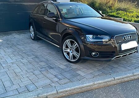 Audi A4 Allroad 2.0 TDI S tronic quattro - TopZustand