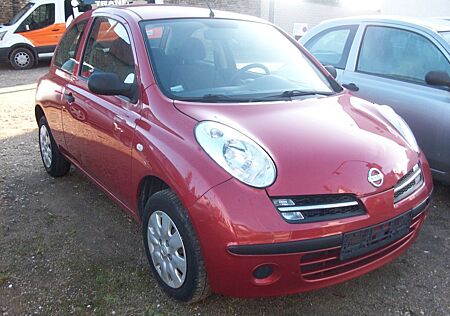 Nissan Micra 1.2 Season, Ersthand