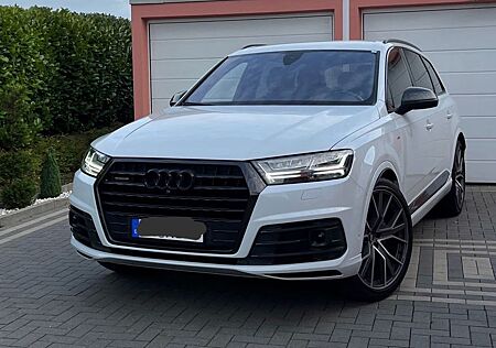 Audi Q7 3.0 TDI,3xS-line, 22Zoll, Allradlenkung