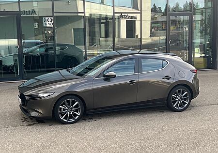 Mazda 3 2.0 SKYACTIV-G M-Hybrid Selection / HUD / 3D