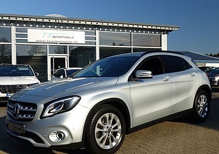 Mercedes-Benz GLA 250 4Matic Style Navi+Kamera+LED+Shzg+PDC+LM
