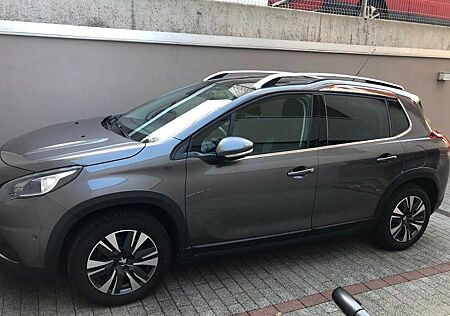 Peugeot 2008 Allure BlueHDi 115Allure