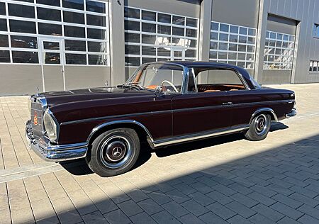 Mercedes-Benz 300 Mercedes SE Coupe W112 in 1A-Originalzustand