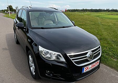 VW Tiguan Volkswagen 4Motion*PANO*XENON*TEMPOMAT*LEDER*TOP