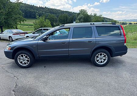 Volvo XC 70 XC70 2.5T AWD Automatik, TÜV, viele Neuteile