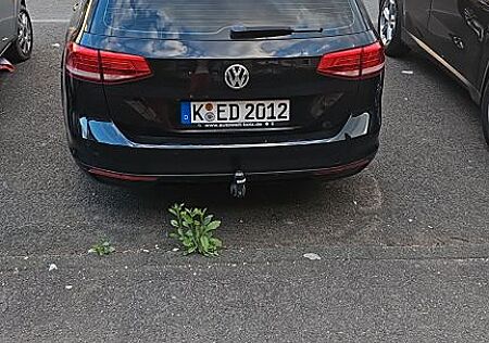 VW Passat Variant Volkswagen 2.0 TDI DSG Trendline Variant...