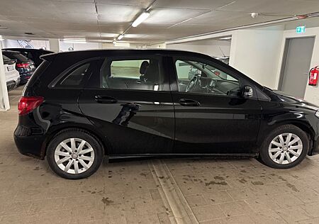 Mercedes-Benz B 200 CDI Style Style