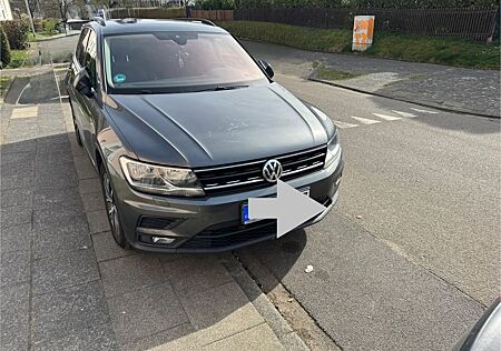 VW Tiguan Volkswagen 2.0 TDI SCR Comfortline Comfortline