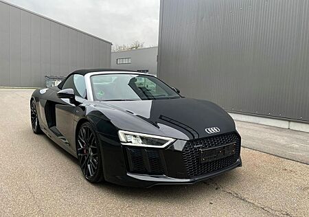 Audi R8 Spyder5.2FSIquattro Finanzierung ohne bonität