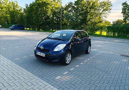 Toyota Yaris YARİS 1,0 +TÜV NEU +SERVICE NEU+ ALWETTER