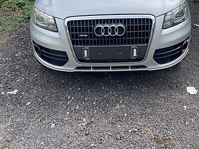 Audi Q5 2.0 TDI DPF S tronic quattro -