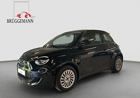 Fiat 500E + Radio- & Winterpaket