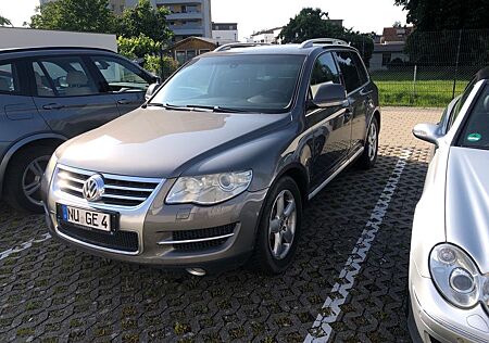 VW Touareg Volkswagen 5.0 V10 TDI Tiptronic Individual Ind...
