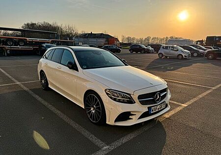Mercedes-Benz C 200 T Night AMG Line Pano-Dach Kamera LED Navi