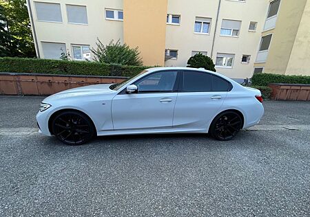 BMW 320i M Sport Automatik M Sport*Laser*Navi*PDC
