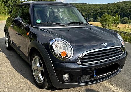 Mini ONE - Top gepflegt - 8 fach bereift