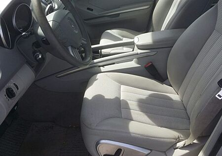 Mercedes-Benz ML 350 -