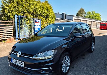 VW Golf Volkswagen 1.6 TDI SCR DSG Comfortline Comfortline