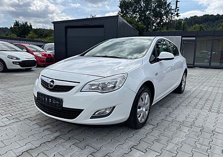 Opel Astra J Lim. 1,4 16V Design Edition / Klima
