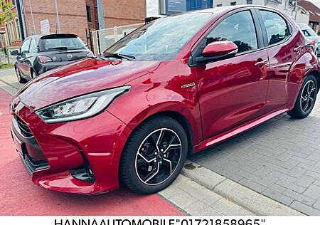 Toyota Yaris Hybrid Team Deutschland"138000"