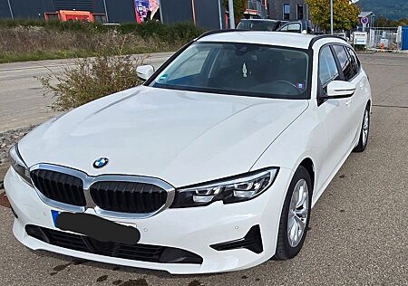 BMW 320d xDrive Touring Advantage Automatic Adva...