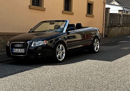 Audi A4 2.0 TDI (DPF) Cabriolet - Top!