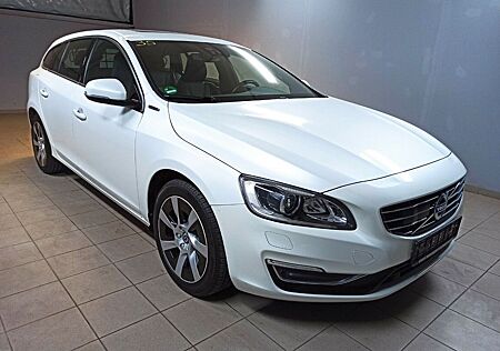 Volvo V60 D6 TWIN ENGINE Plug-in-Hybrid Summum Summum