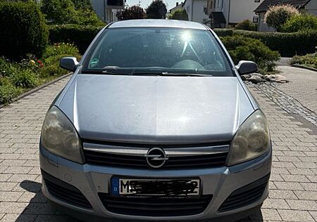 Opel Astra 1.6 Twinport 77kW -