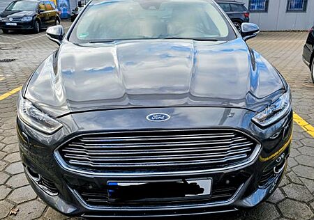 Ford Mondeo 2,0 EcoBoost 149kW Vignale Automatik ...