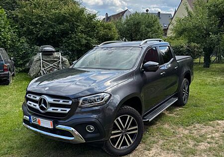 Mercedes-Benz X 250 Pickup offroad camping