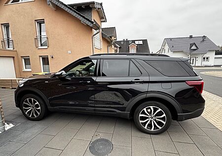 Ford Explorer 3,0 l EcoBoost PHEV 4x4 ST-Line Aut...