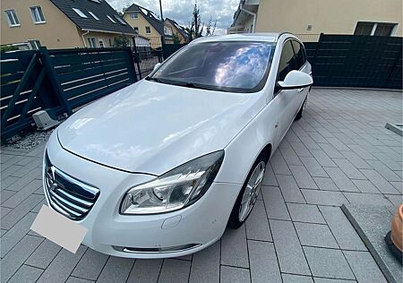Opel Insignia Sports Tourer 2.0 CDTI...