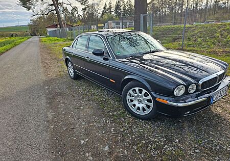 Jaguar XJ6 3 Liter 175 kw 144.000 km